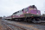 MBTA 1064 shoves train 5422 east 